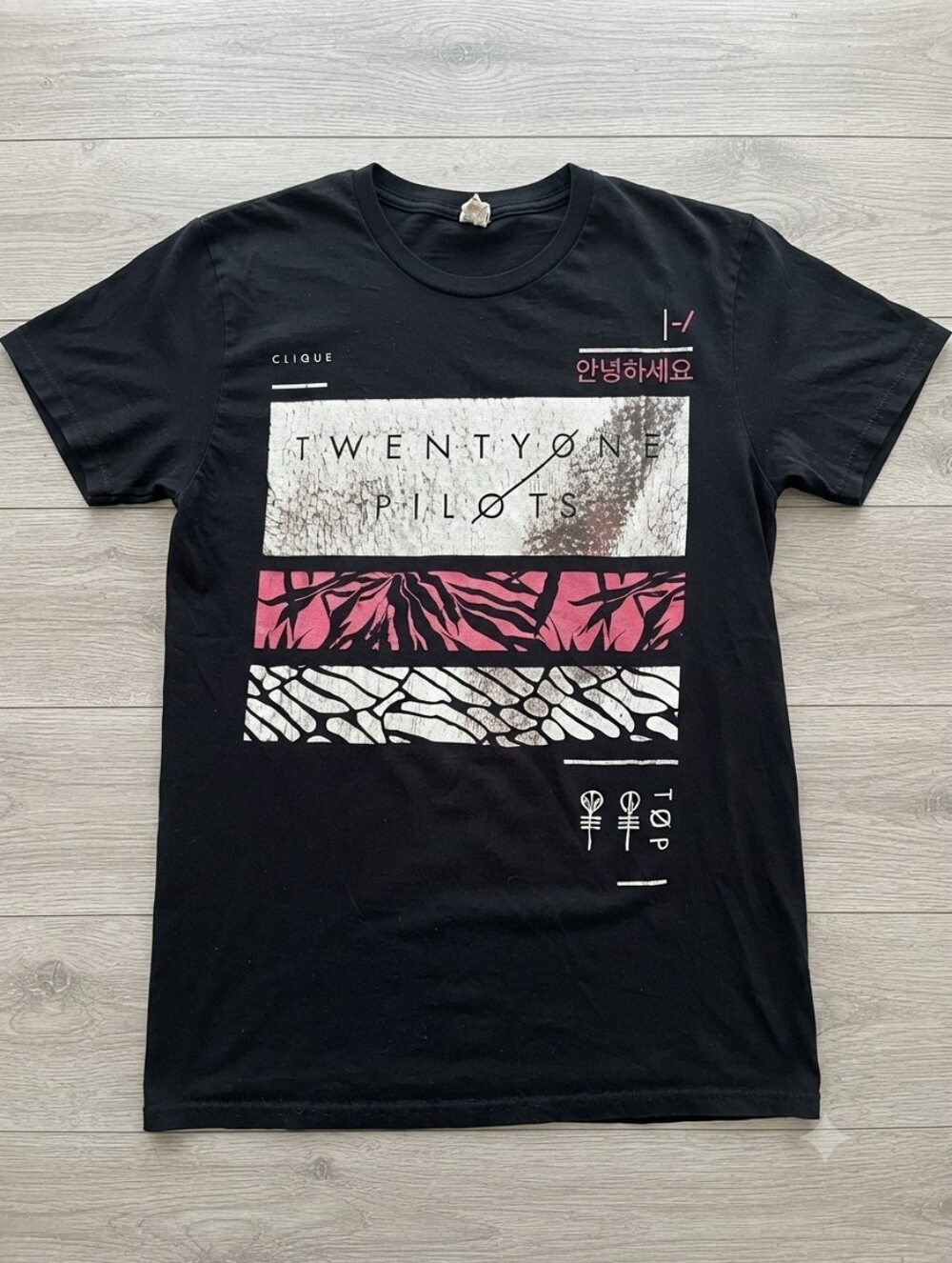 Clique Twenty One Pilots Black Graphic T-Shirt